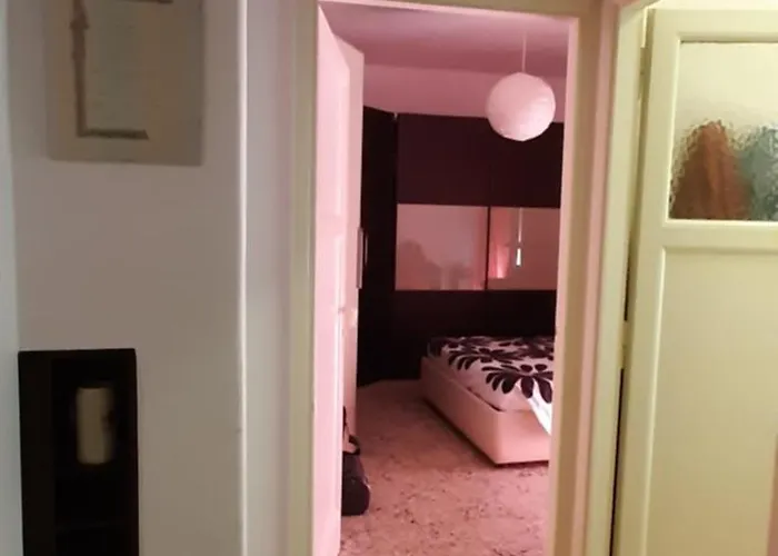 - Metro C Apartamento